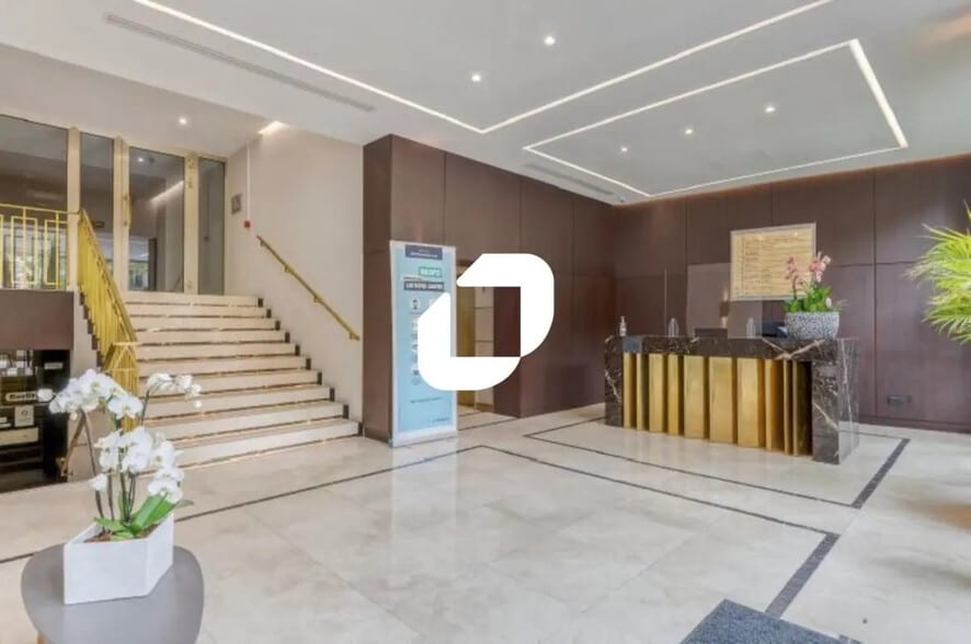 35 Avenue Franklin D. Roosevelt, Paris for lease - Building Photo - Image 3 of 13