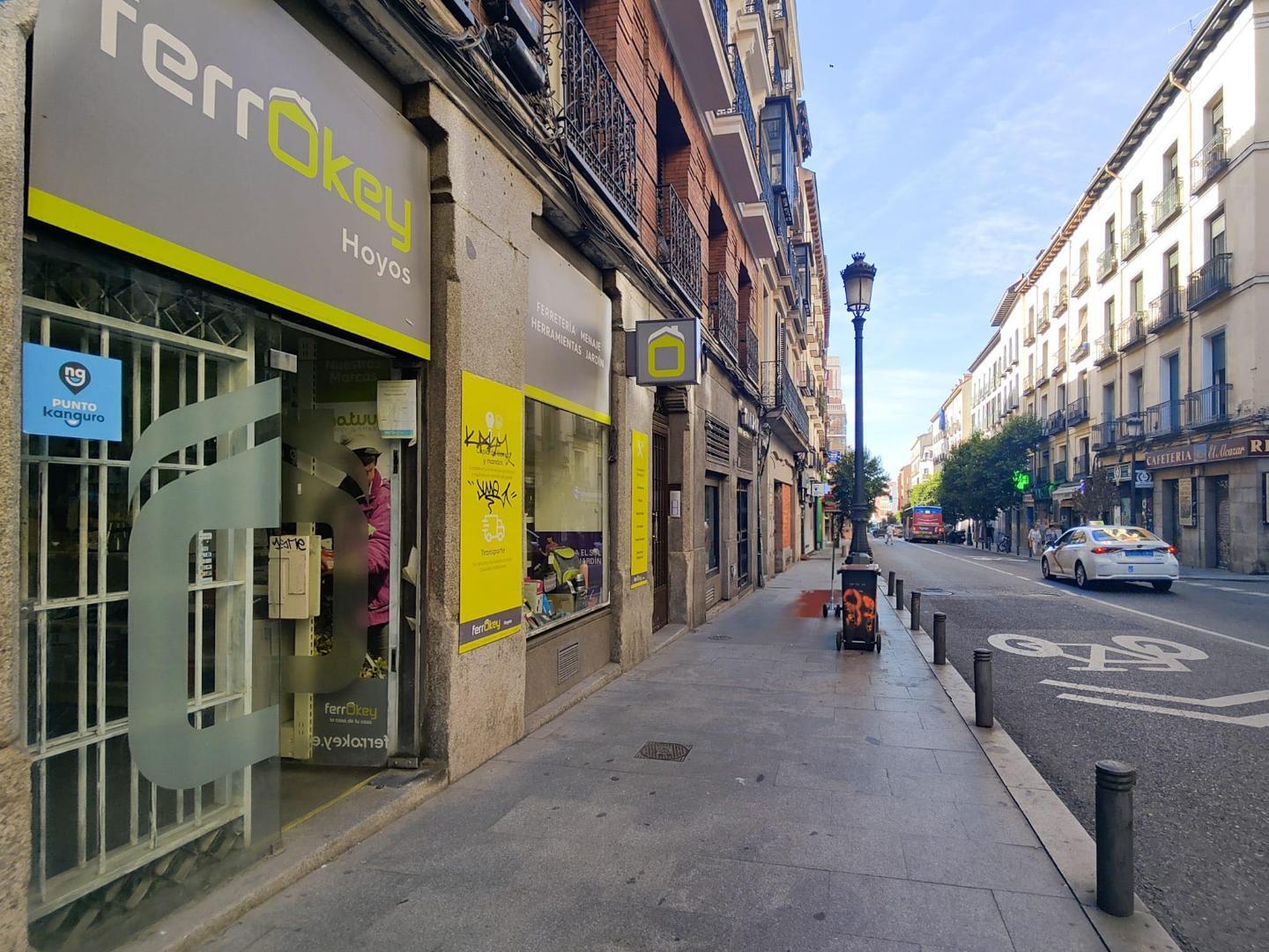 Retail in Madrid, Madrid for lease Construction Photo- Image 1 of 10