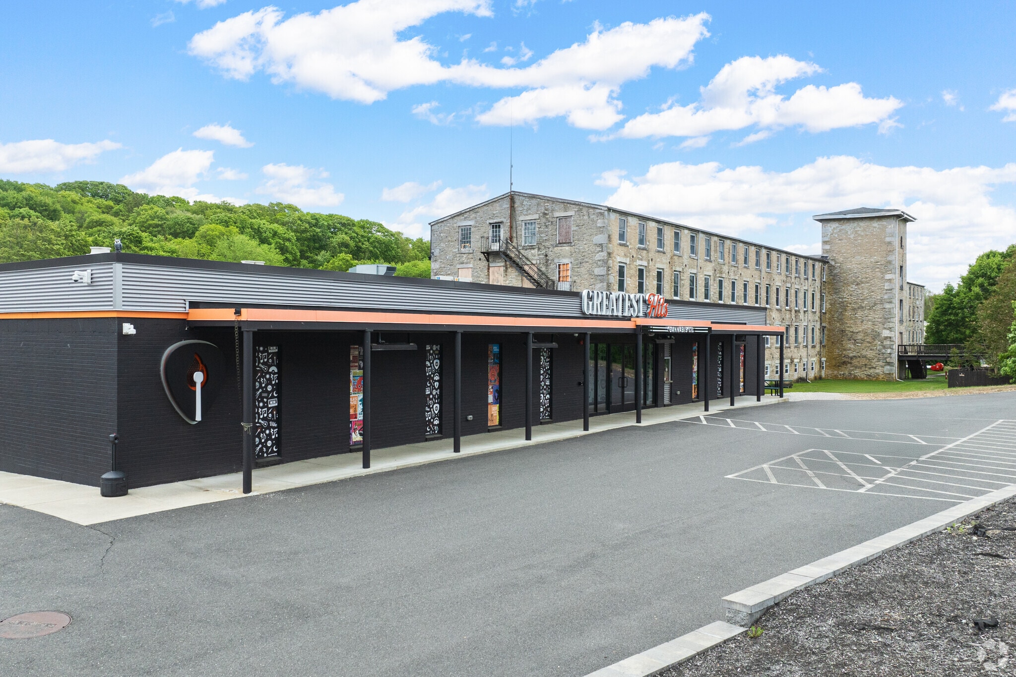 35-37 Chase Avenue portfolio of 2 properties for sale on LoopNet.com Primary Photo- Image 1 of 38