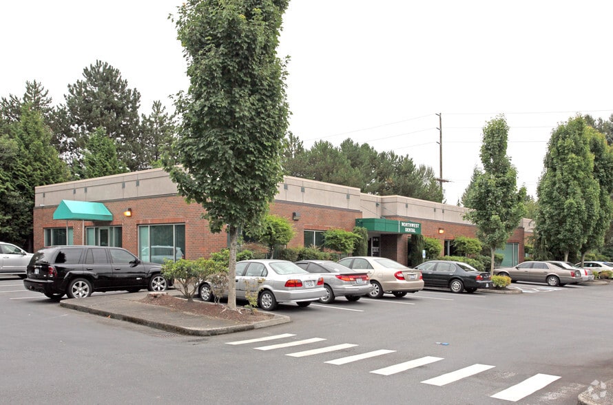720 S 348th St, Federal Way, WA for lease - Building Photo - Image 1 of 11