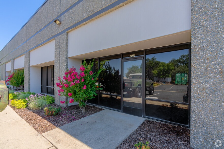 4065 Grass Valley Hwy, Auburn, CA for lease - Building Photo - Image 2 of 19