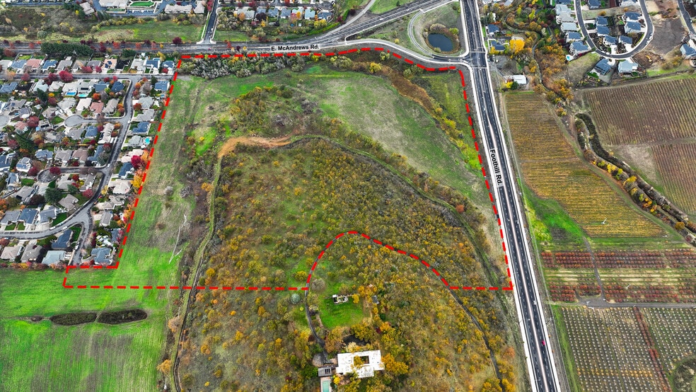 Foothill Rd, Medford, OR for sale - Building Photo - Image 2 of 4