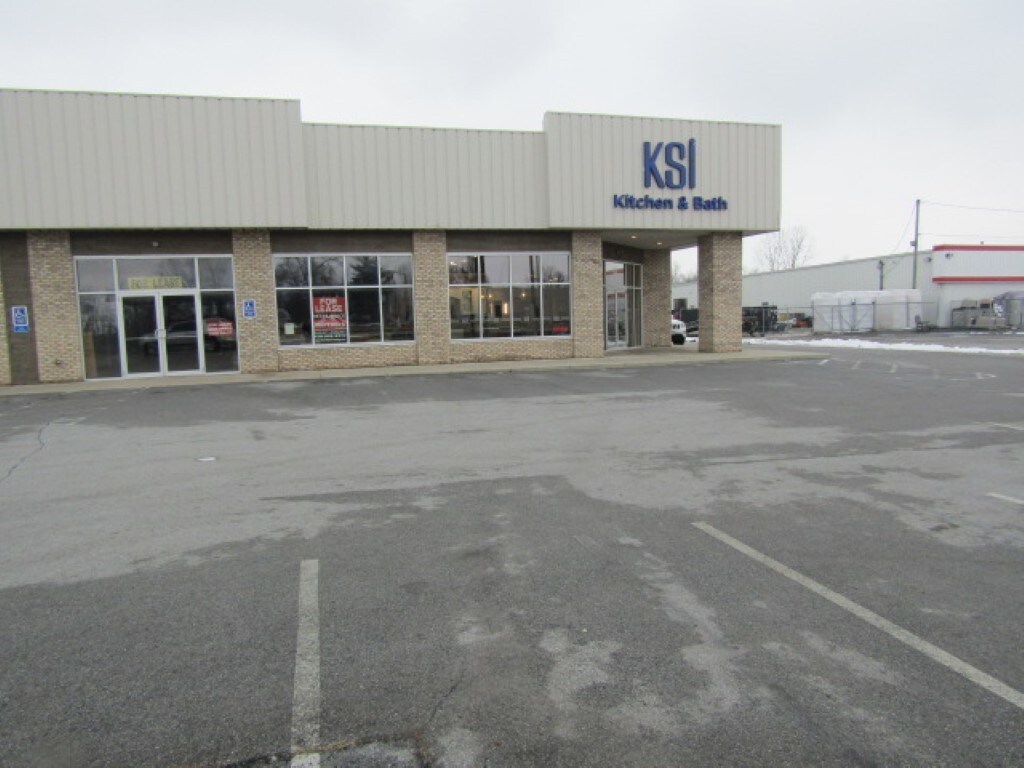 3035 Elida Rd, Lima, OH 45805