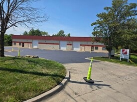1300-1324 NW Main St, Lee's Summit MO - Warehouse