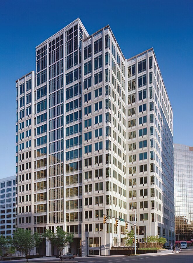 1300 Wilson Blvd, Arlington, VA 22209