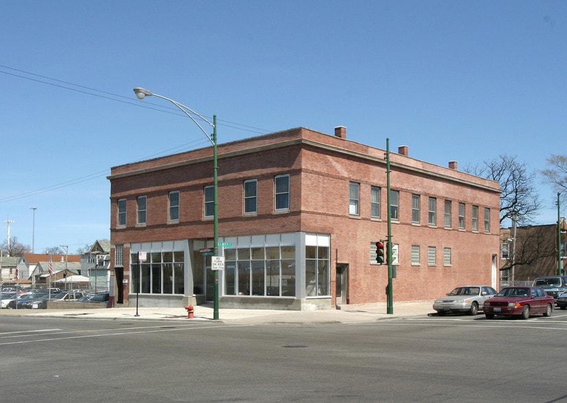 8657 S Commercial Ave, Chicago, IL for sale - Building Photo - Image 2 of 5