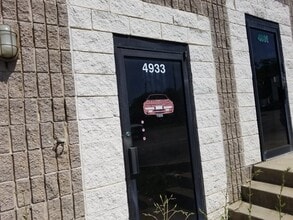 4925-4949 Beech Rd, Temple Hills, MD for lease Interior Photo- Image 1 of 14