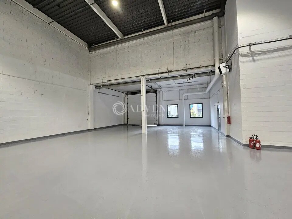 Flex in Gennevilliers for lease Interior Photo- Image 1 of 41
