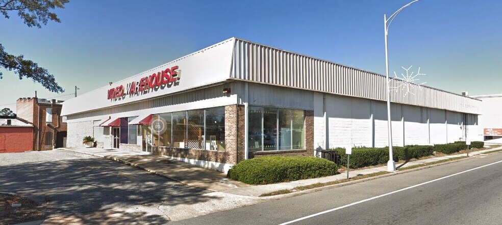 215 Madison Ave S, Douglas, GA for sale - Primary Photo - Image 1 of 1