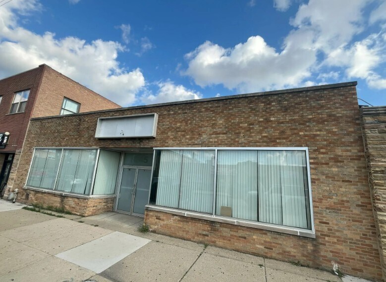 5245 W Diversey Ave, Chicago, IL for lease Primary Photo- Image 1 of 14