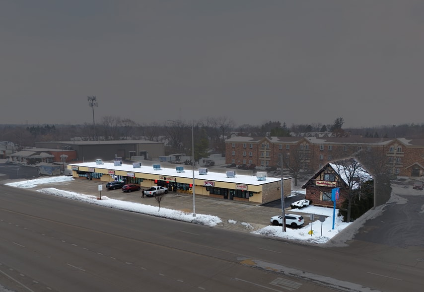 116 Peterson Rd, Libertyville, IL for sale - Building Photo - Image 2 of 8