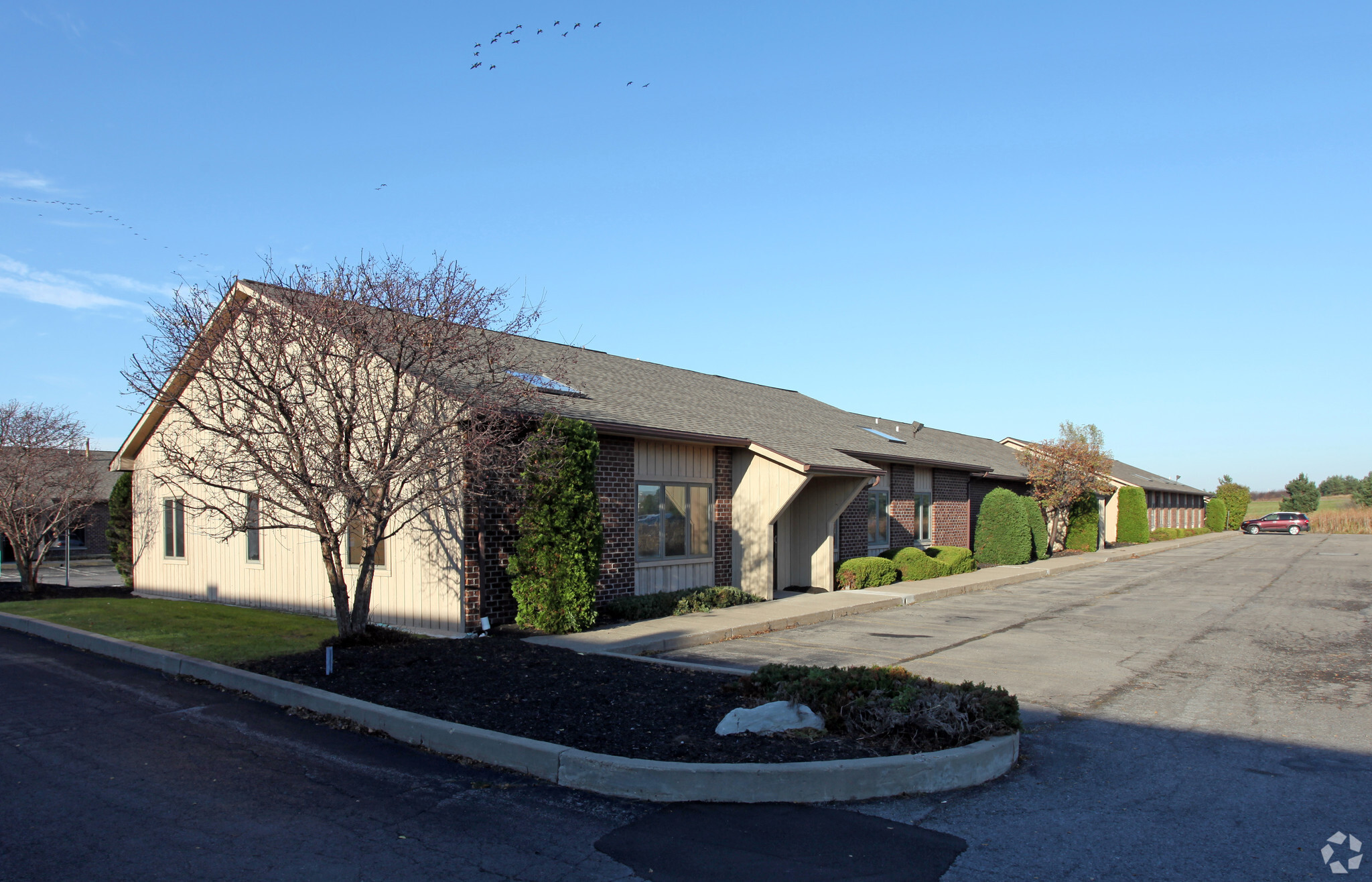 5297 Parkside Dr, Canandaigua, NY for lease Primary Photo- Image 1 of 3