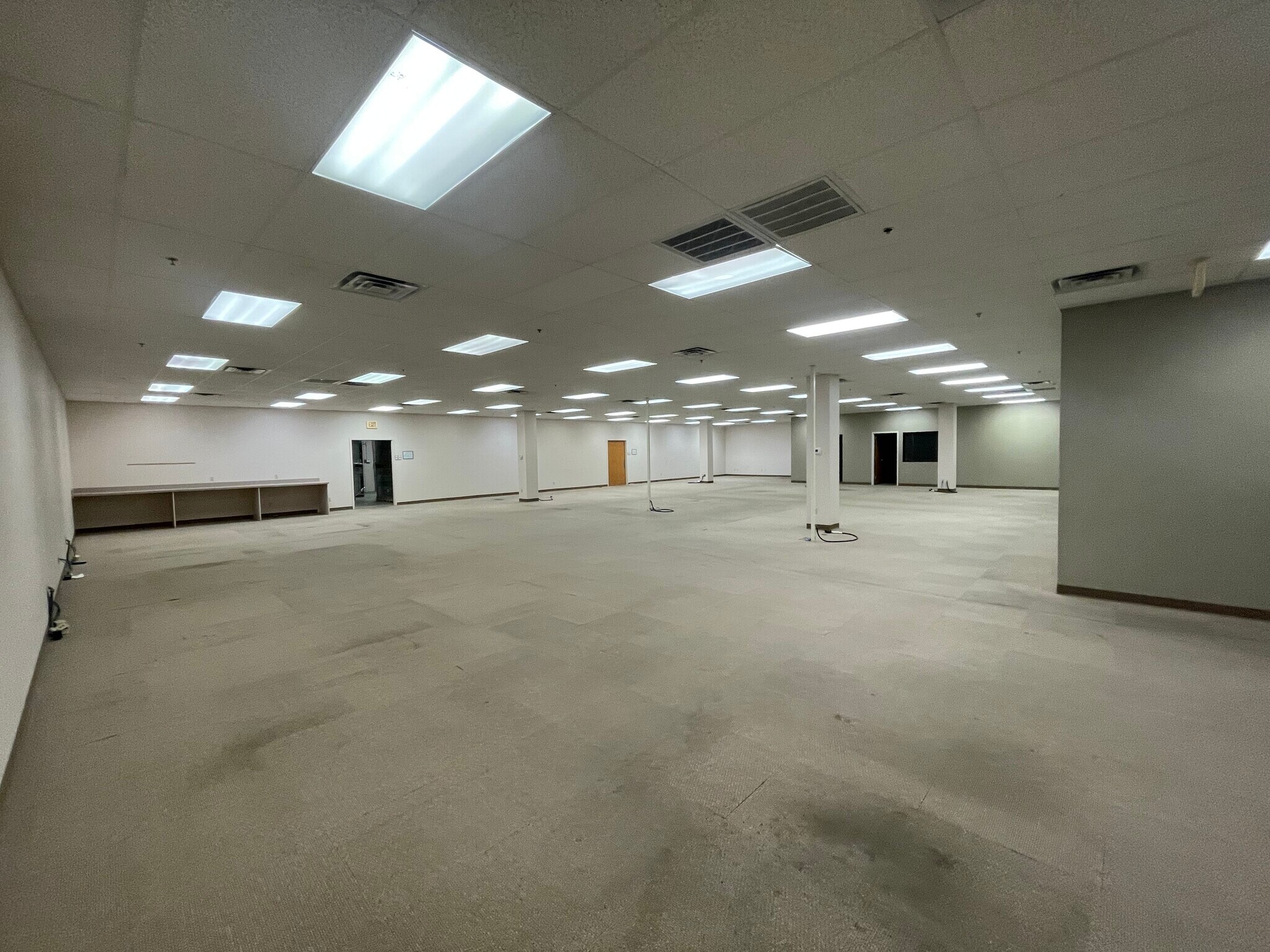 9797-10161 E Admiral Pl, Tulsa, OK for lease Building Photo- Image 1 of 5