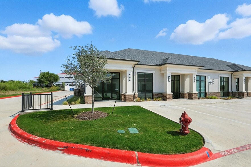 3117 Bailey, Suite 105 Dr, Fort Worth, TX for lease - Building Photo - Image 1 of 4