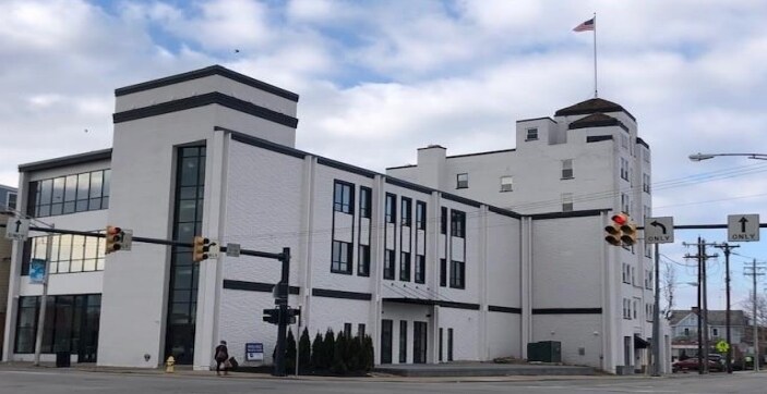 4557 Montgomery Rd, Cincinnati, OH for lease - Building Photo - Image 1 of 1