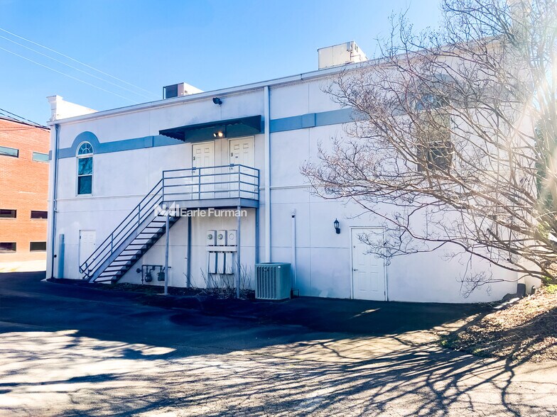 818 E Main St, Spartanburg, SC for lease - Building Photo - Image 3 of 8