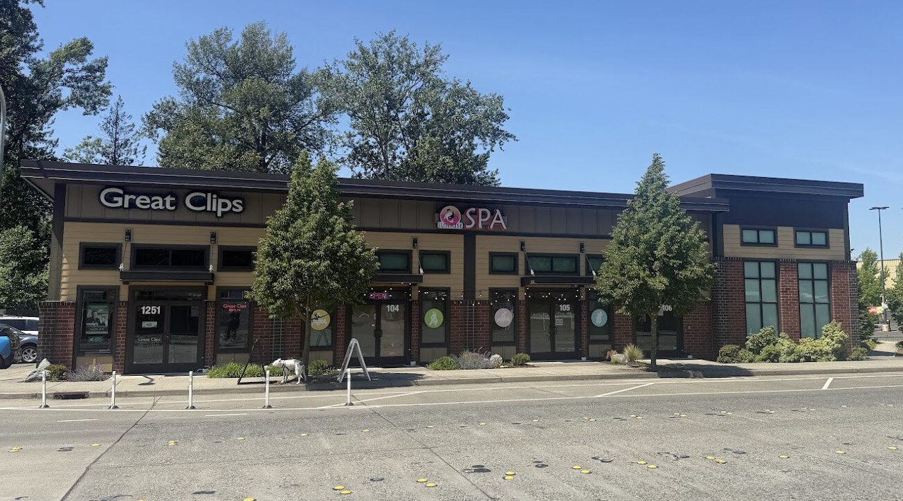 1251 Lincoln St, Bellingham, WA for lease Building Photo- Image 1 of 2
