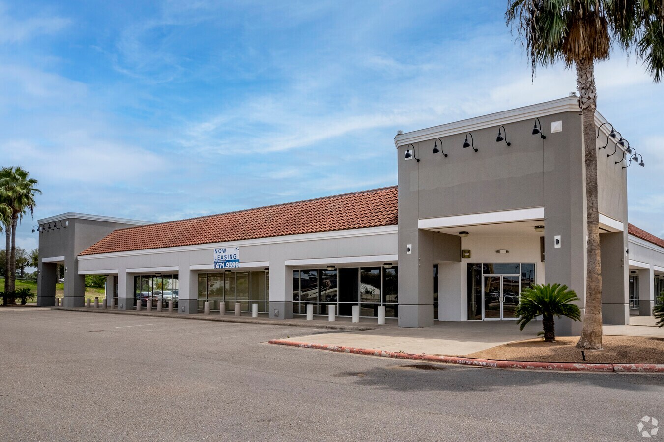 1800 S Main St, McAllen, TX 78503 Main Place