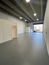 895 NE Dixie Hwy, Jensen Beach, FL for lease Interior Photo- Image 1 of 1