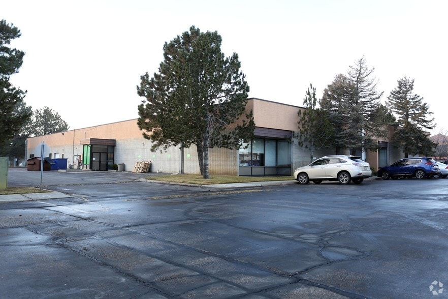 1877 W 4000 S, Roy, UT for sale - Primary Photo - Image 1 of 1