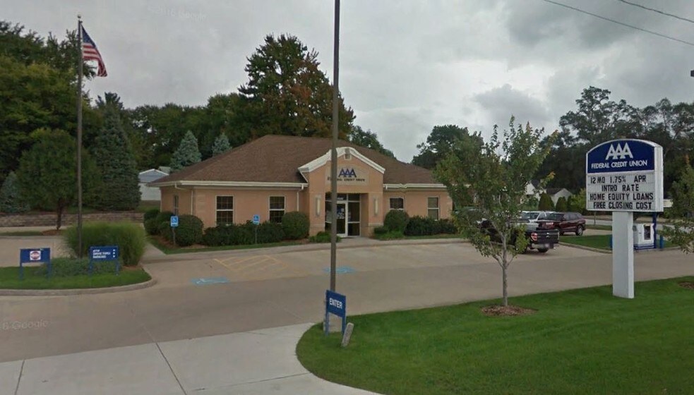 60600 US 31 S, South Bend, IN for sale - Building Photo - Image 1 of 1