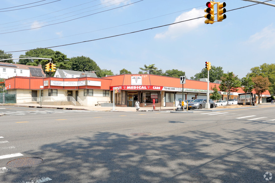 197-01-33 Hillside Ave, Hollis, NY for lease - Primary Photo - Image 1 of 3