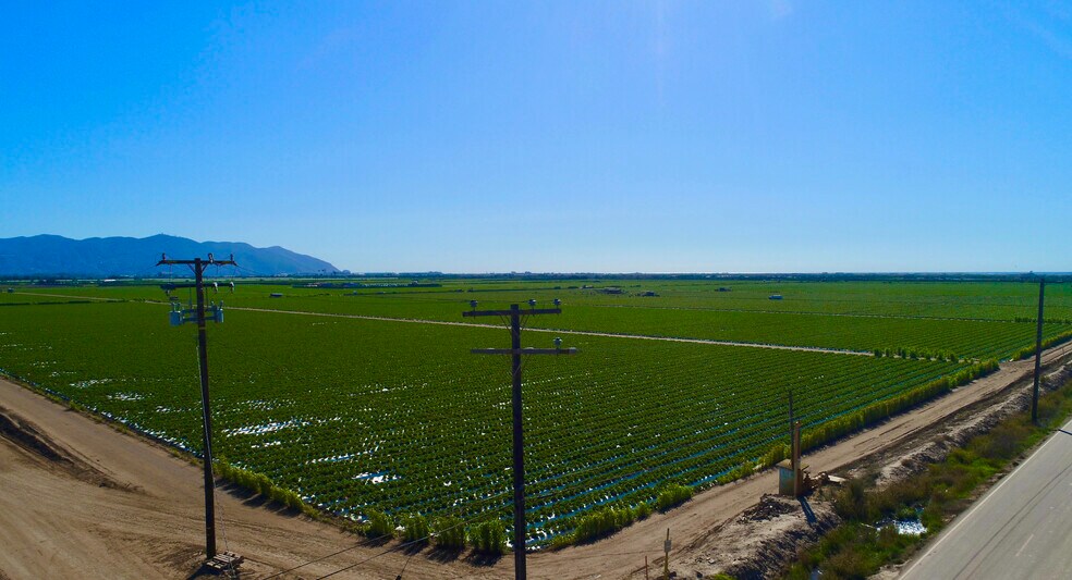 6583 Casper Rd, Oxnard, CA for sale - Primary Photo - Image 1 of 1