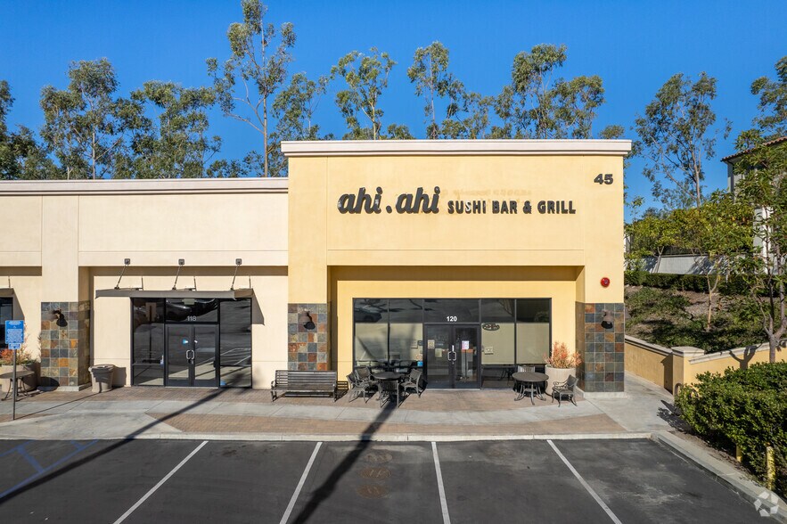 41 Auto Center Dr, Lake Forest, CA for lease - Building Photo - Image 3 of 10