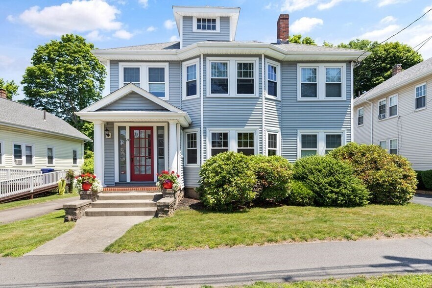 24 Fairbanks Rd, Milton, MA 02186