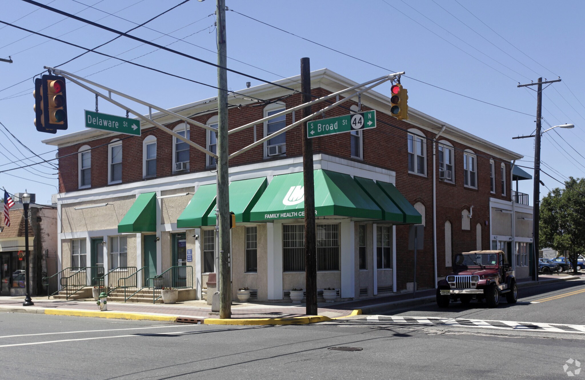 1 W Broad St, Paulsboro, NJ for sale Primary Photo- Image 1 of 1