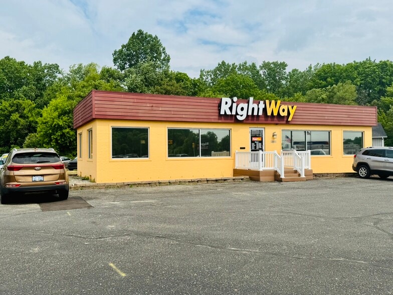 2100 Dickman Rd, Springfield, MI for sale - Primary Photo - Image 1 of 12