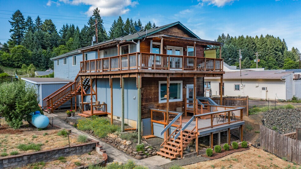 407 N Main St, Falls City, OR for sale - Building Photo - Image 1 of 1