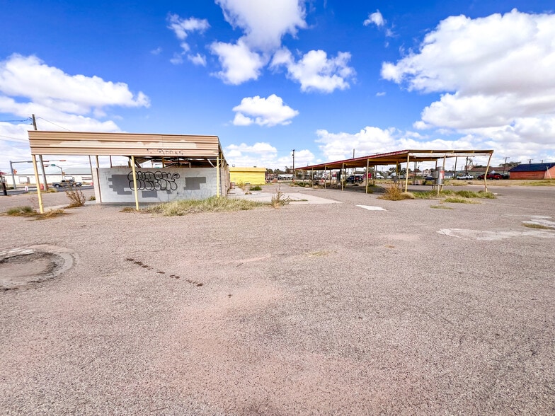 521 W Murphy St, Odessa, TX for sale - Building Photo - Image 3 of 9