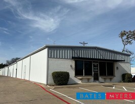 1101 S Hampton Rd, DeSoto TX - Warehouse