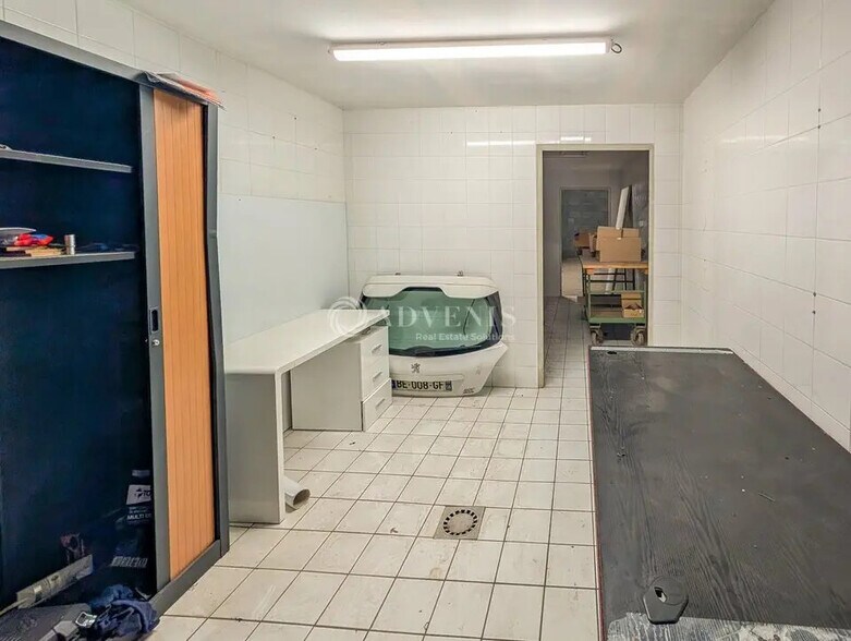 Flex in Saint-Malo for lease - Building Photo - Image 3 of 4