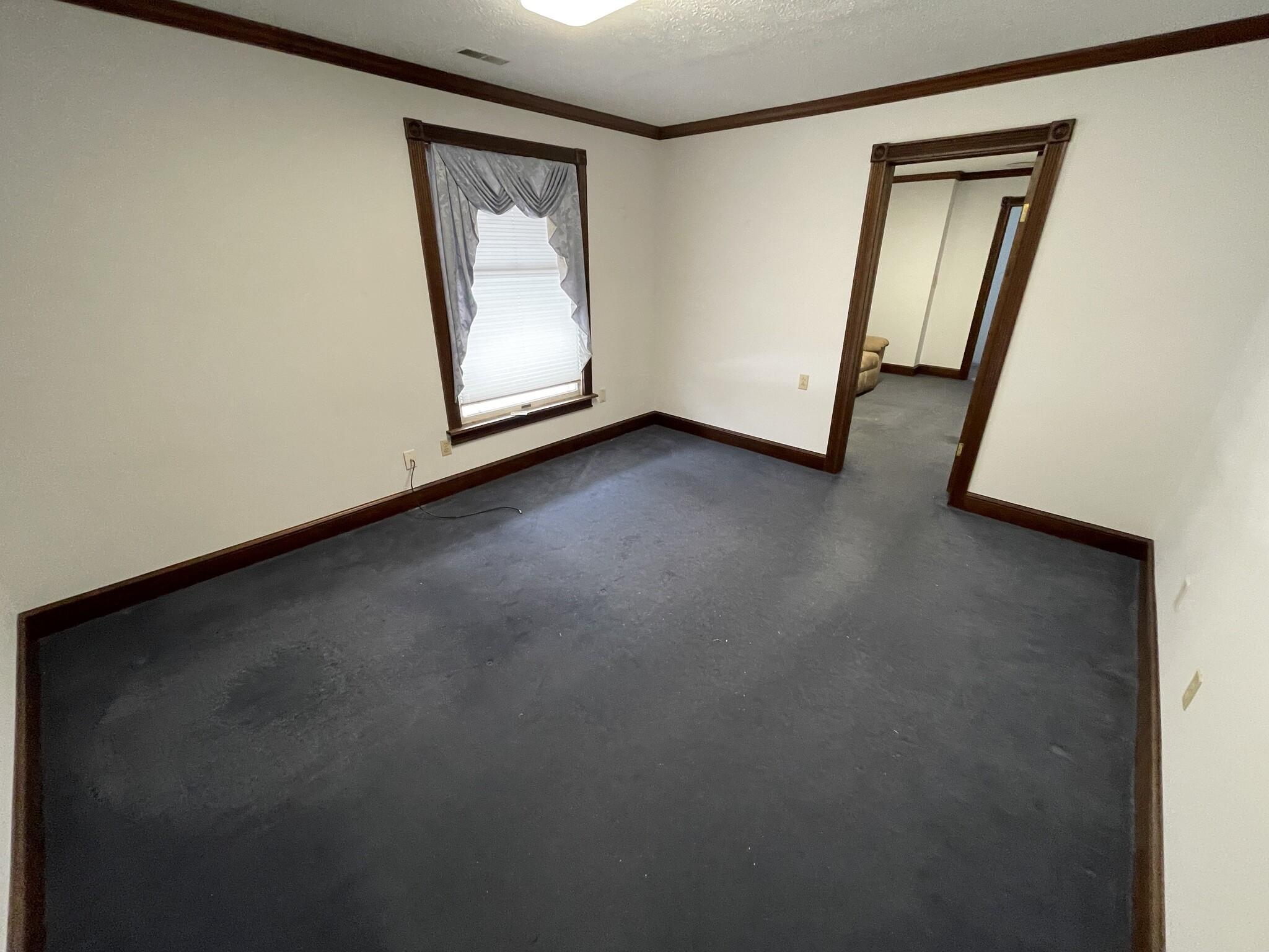 701 N Hermitage Rd, Hermitage, PA for lease Interior Photo- Image 1 of 4