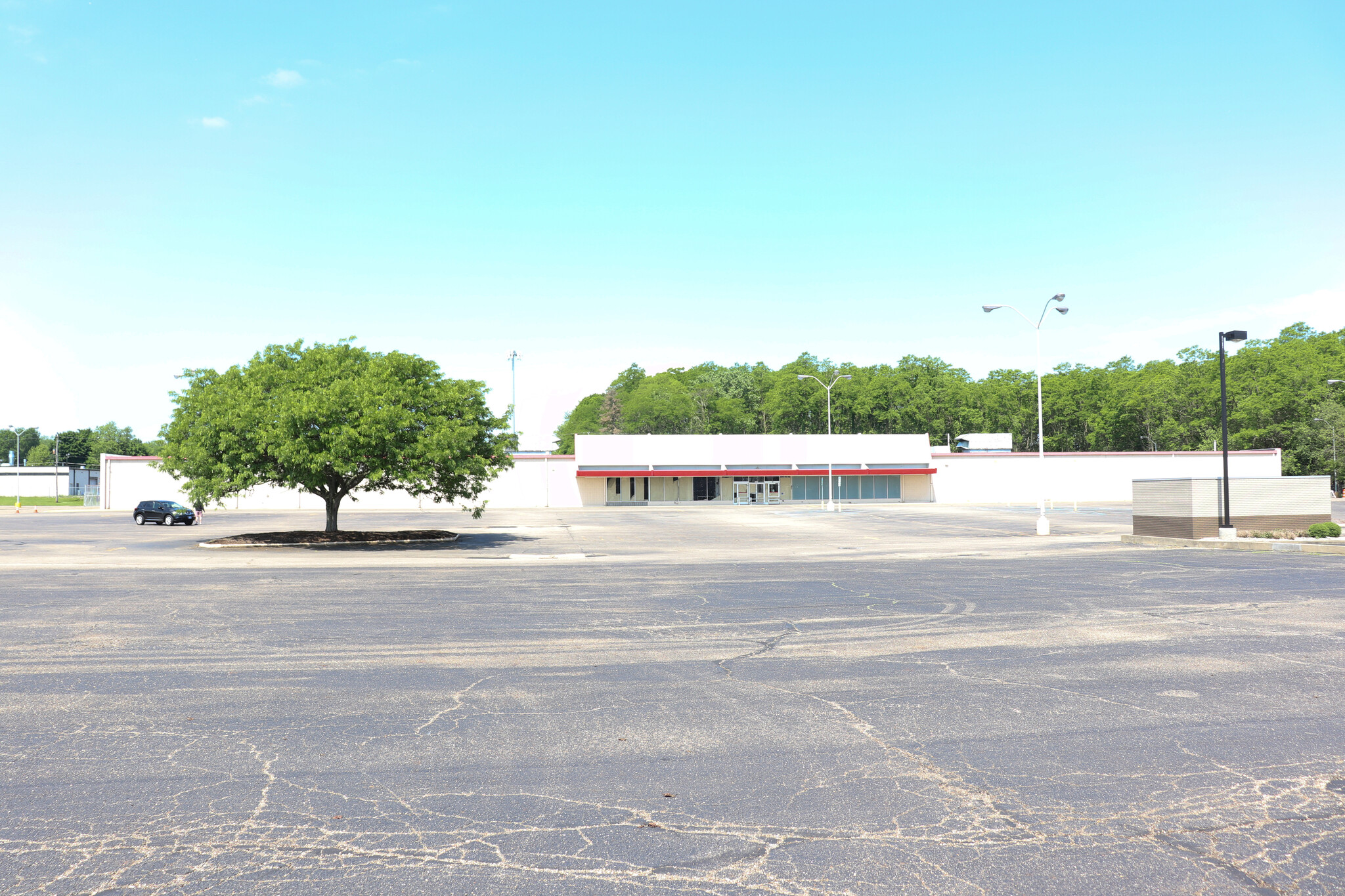 1447 N Main St, North Canton, OH for sale Building Photo- Image 1 of 1