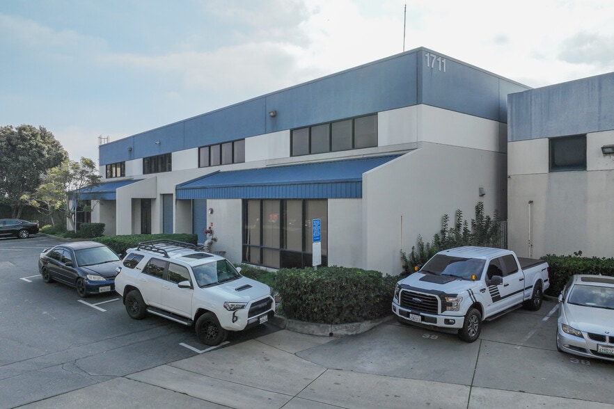 1711 E Bayshore Rd, Redwood City CA - Warehouse