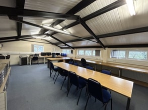 St Piers Ln, Lingfield for lease Interior Photo- Image 2 of 3