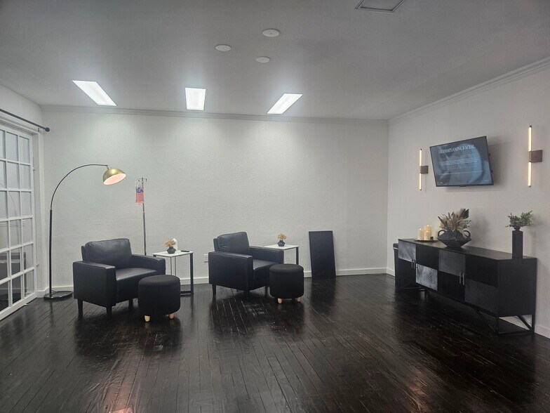 172 S Belknap St, Stephenville, TX for sale - Interior Photo - Image 2 of 3