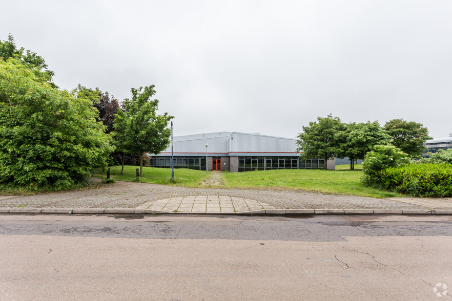 Station Rd, Irthlingborough, Irthlingborough for lease - Building Photo - Image 1 of 3