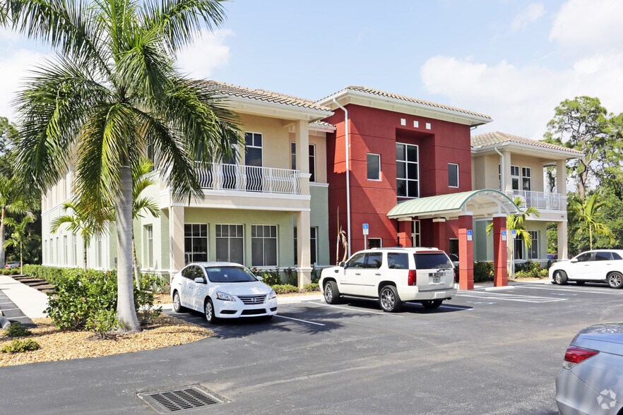 9911 Corkscrew Rd Estero Fl 33928 Office For Lease Loopnet Com