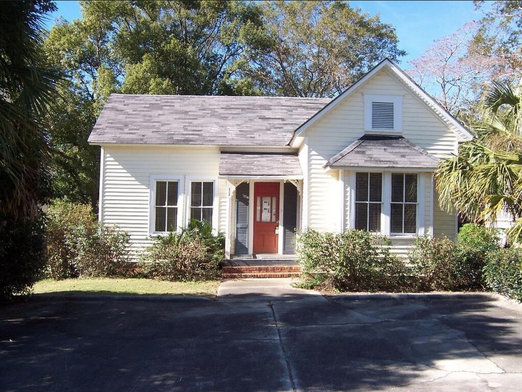 420 Ridge Ave N, Tifton, GA 31794