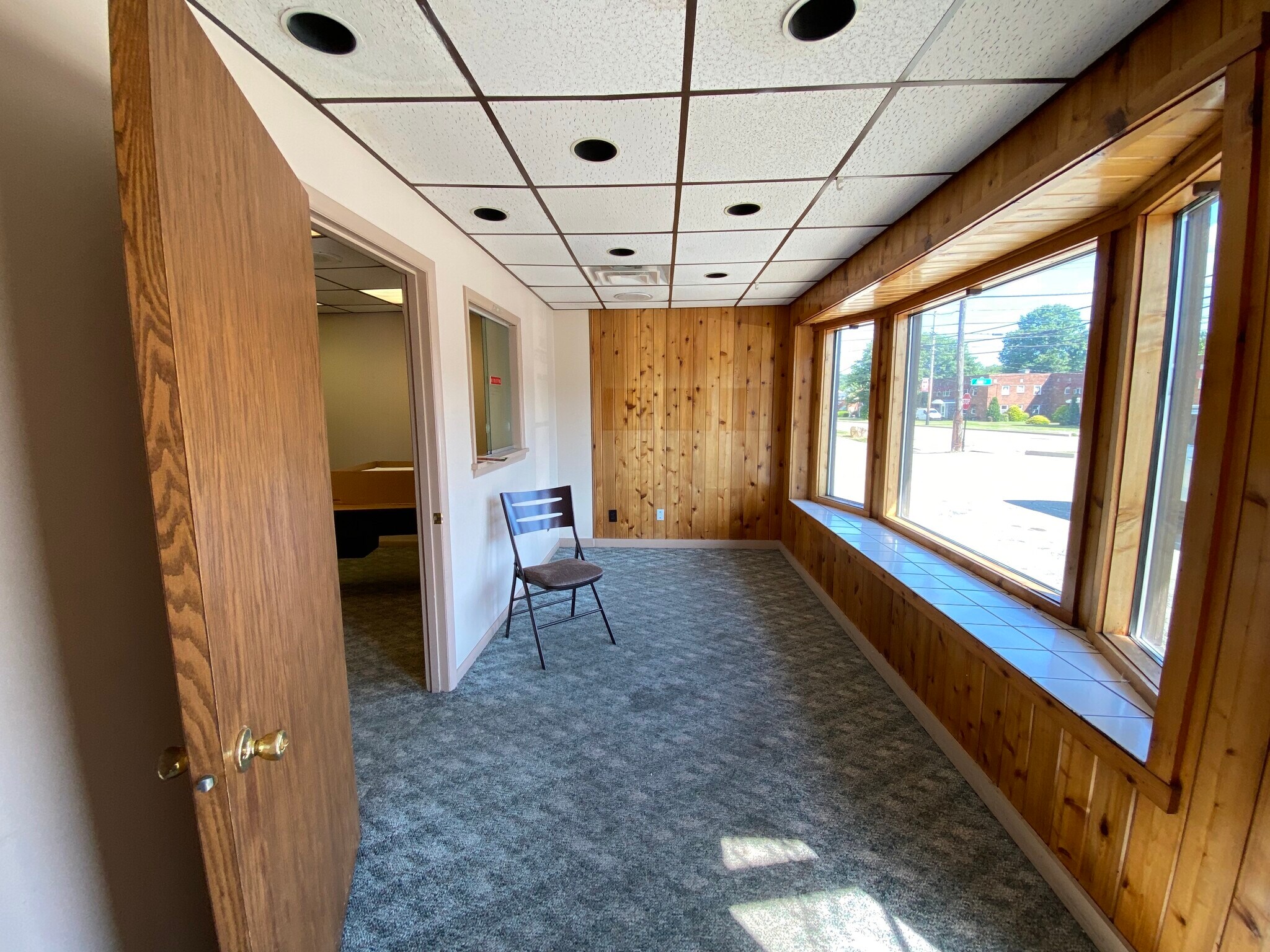 1504 Lincoln Way, White Oak, PA 15131 Johnston the Florist