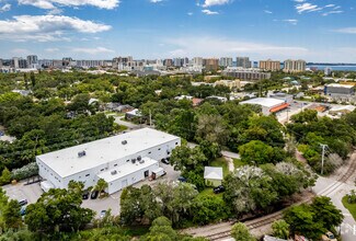 1060 Goodrich Ave, Sarasota, FL - AERIAL  map view