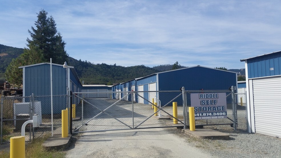 220 W Sixth Ave, Riddle, OR for sale - Building Photo - Image 1 of 1
