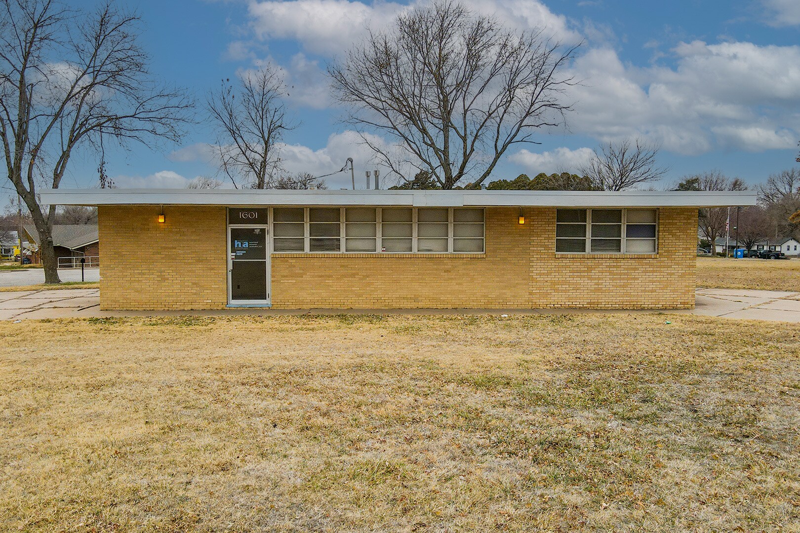 1601 N State St, Augusta, KS for sale Building Photo- Image 1 of 1