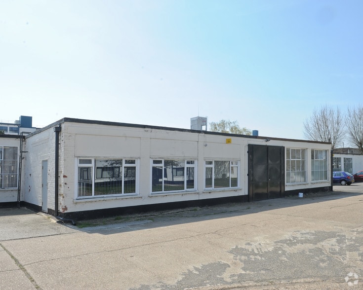 Princess Margaret Rd, Tilbury for lease - Building Photo - Image 2 of 4