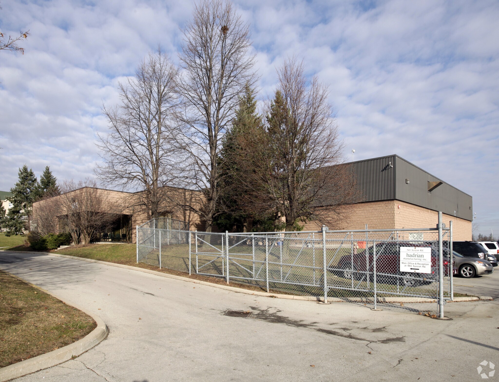 945 Syscon Rd, Burlington, ON for sale Primary Photo- Image 1 of 1