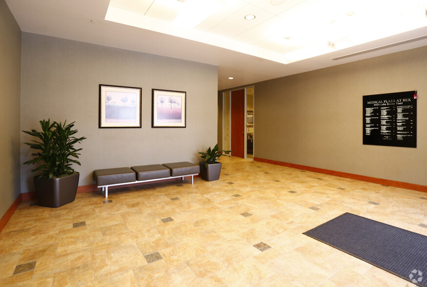 4414 Lake Boone Trl, Raleigh, NC for lease - Lobby - Image 3 of 8